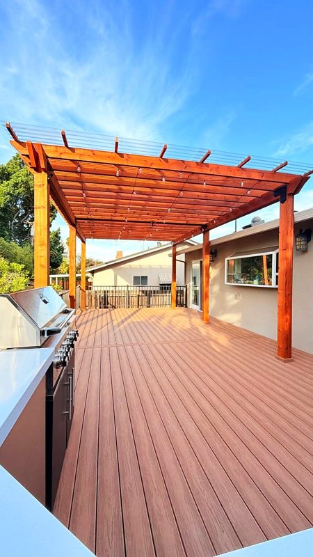 Composite deck toward the pergola