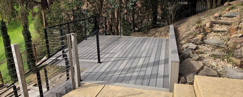 Deck with cable railing