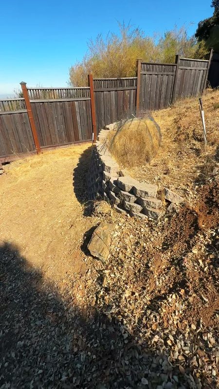 The retaining wall corner