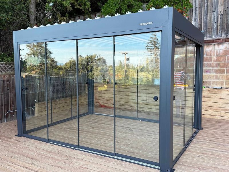 Glass walls closed